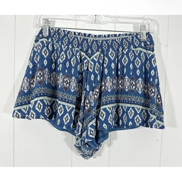 Altar’d State Size M Pull On Blue Boho Shorts Lined booty shorts - Picture 1 of 5
